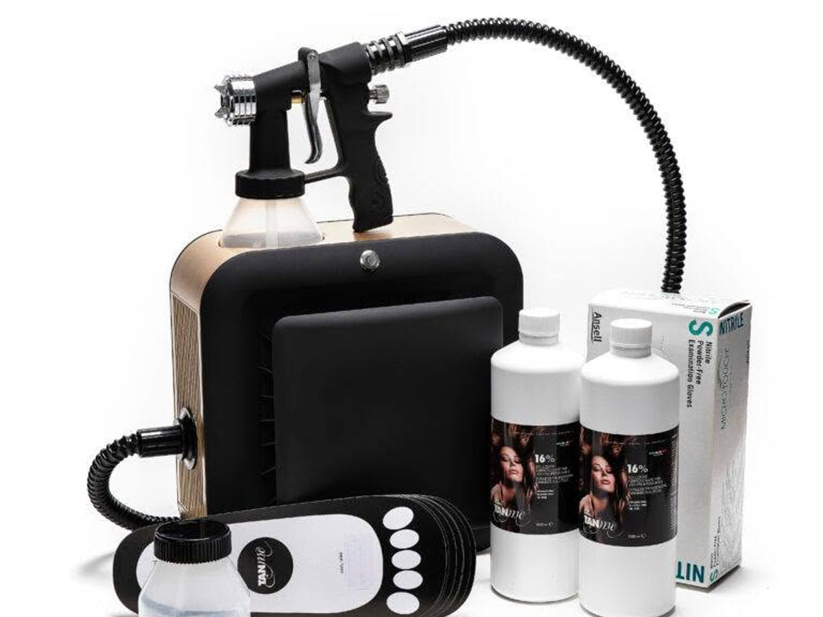 TANme spraytanpistol med kompressor og to flasker spraytanvæske
